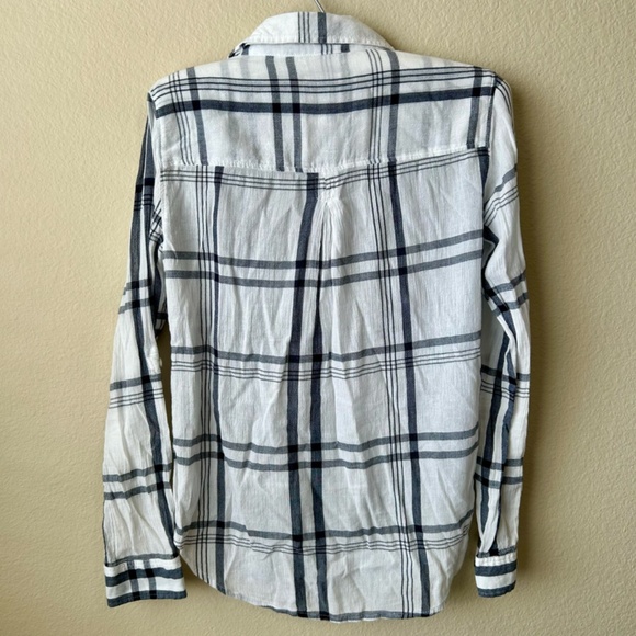 Button-up Shirt Long Sleeve White Dark Gray Plaid by American Eagle Size XS - Picture 7 of 12